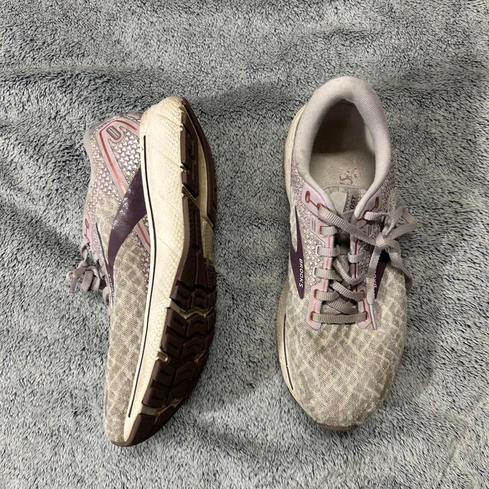 Brooks Ghost 14 Purple Running Shoes Women's Size 8.5